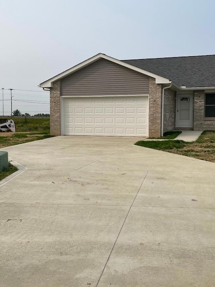 2583 Deerfield Ln, Ontario, OH 44906