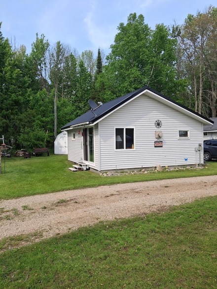 W16852 M-135 (Nunemaker Dr), McMillan, MI 49853