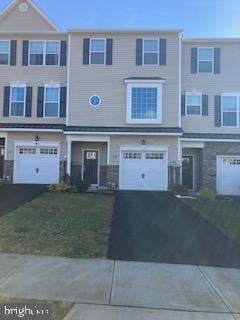 1391 Black Forest Dr, Allentown, PA 18104