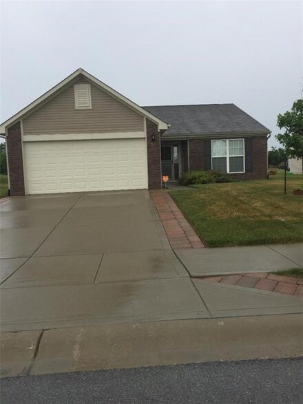 4639 Deacon Ln, Indianapolis, IN 46237