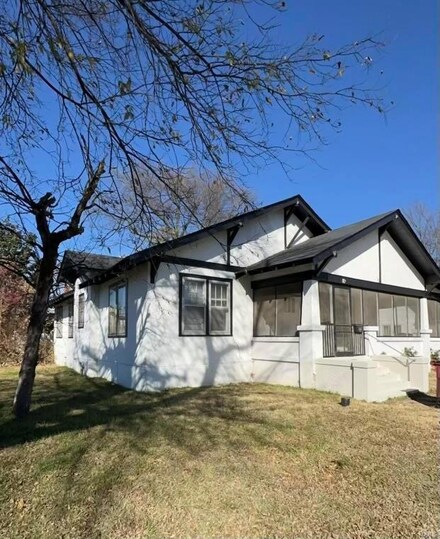312 Greer Ave, Sikeston, MO 63801