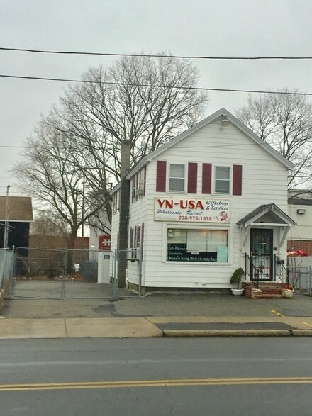 206 S Broadway, Lawrence, MA 01843