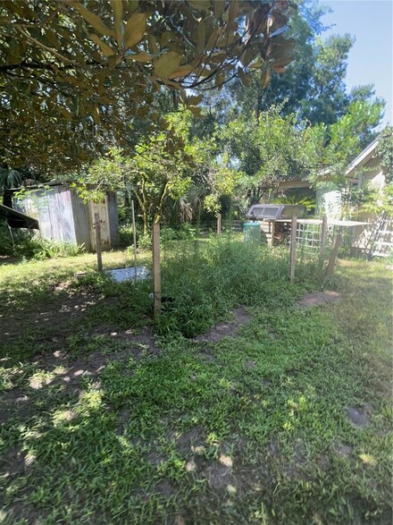 31928 Hilldale Ave, Sorrento, FL 32776