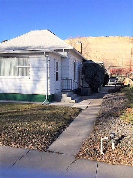 126 W 4th St, Palisade, CO 81526
