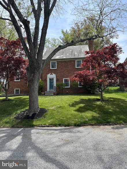 8205 Robin Hood Ct, Towson, MD 21204