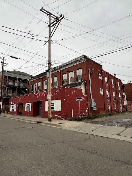 5-11 Avenue C, East Maine, NY 13790