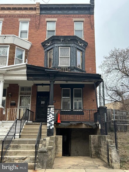 1223 W Westmoreland St, Philadelphia, PA 19140