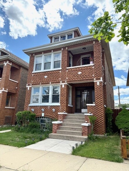 4618 S Karlov Ave Unit 1, Chicago, IL 60632