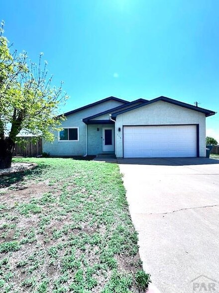116 N Blythe Dr, Pueblo, CO 81007
