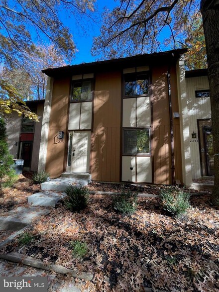 2392 Cloudcroft Square, Reston, VA 20191
