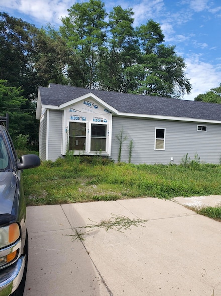 2290 Newton St, Lake Station, IN 46405