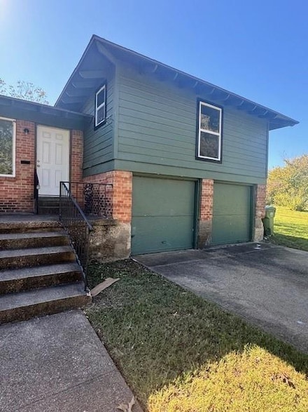 3706 Virginia Blvd, Dallas, TX 75211