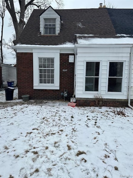 7007 Curtis St, Detroit, MI 48221