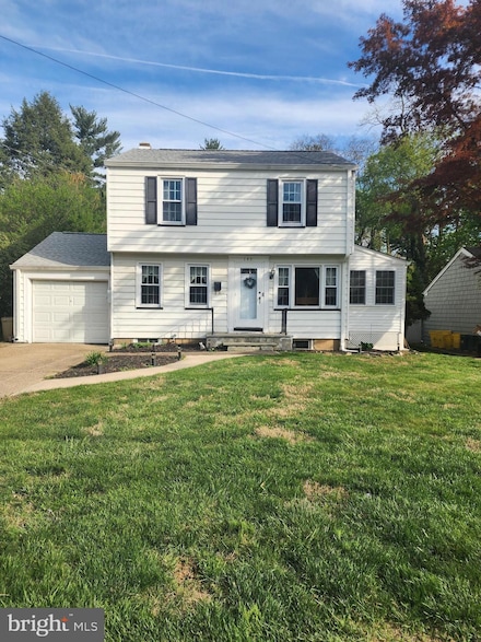 145 Palmer Ln, Ewing, NJ 08618