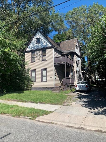 2221 E 76th St, Cleveland, OH 44103