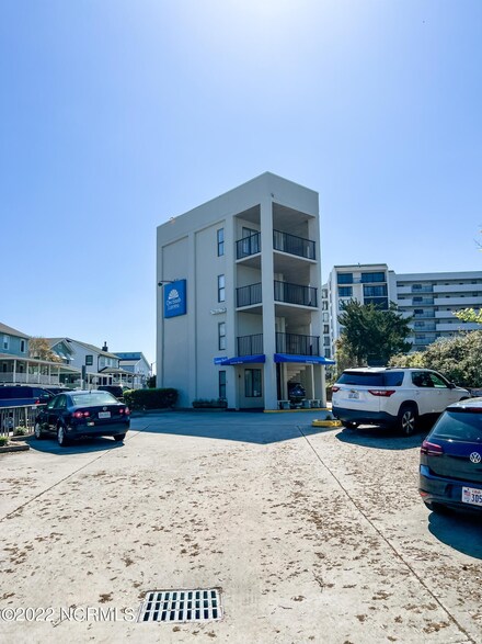 1 S Lumina Ave Unit 202, Wrightsville Beach, NC 28480