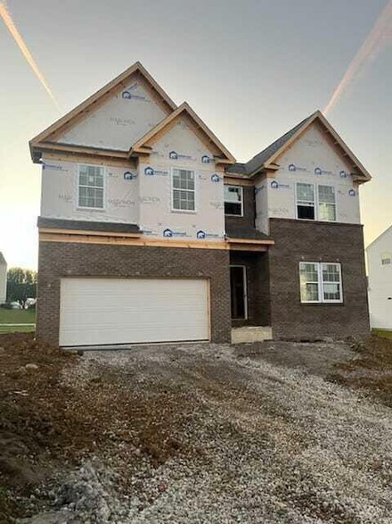 1198 Cunningham Ave, Pataskala, OH 43062