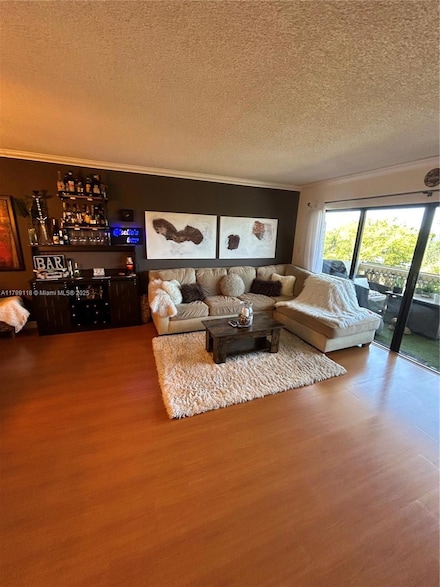 800 NE 195th St Unit 409, Miami, FL 33179