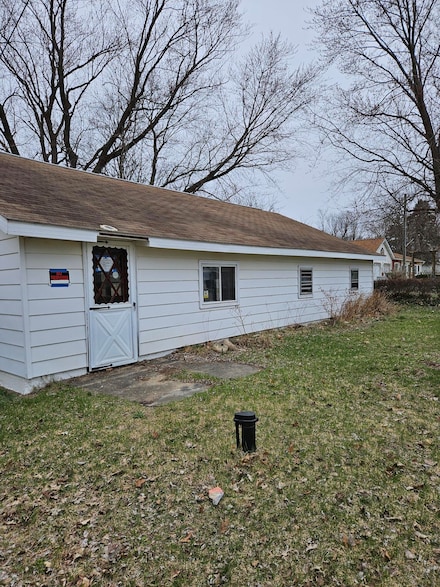 25684 67th St, Dowagiac, MI 49047