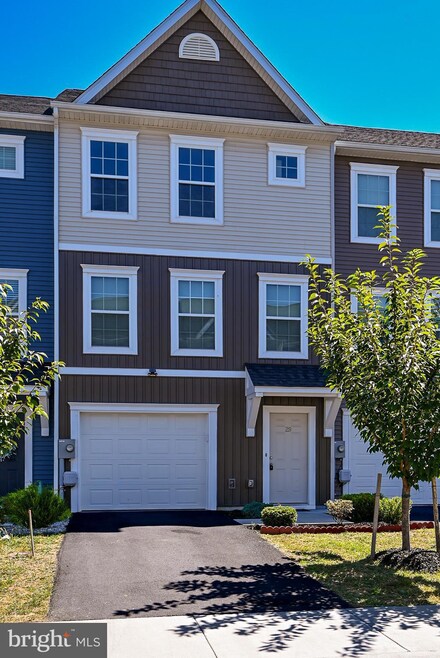 29 Starting Gate Place, Martinsburg, WV 25404