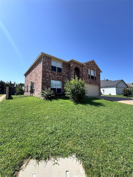 1157 Whistle Stop Dr, Saginaw, TX 76131