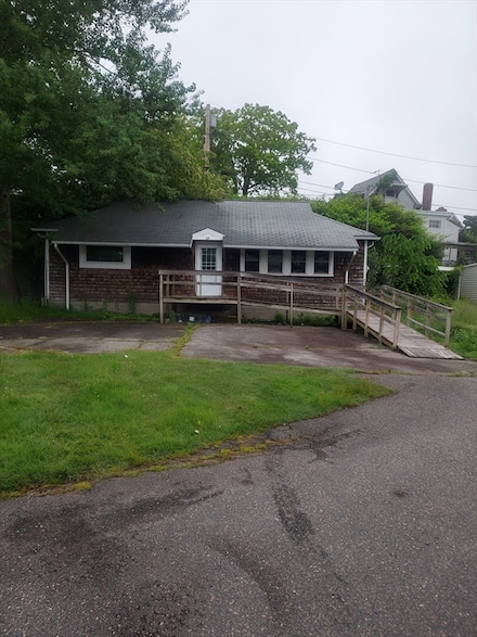 64 Kins Ct, Wareham, MA 02558