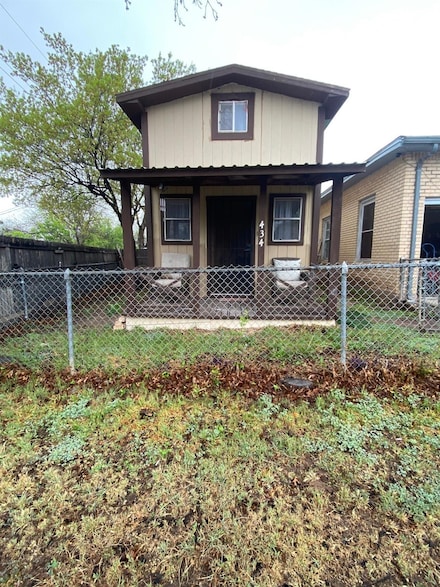 434 E North 20th St, Abilene, TX 79601