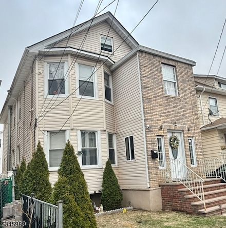 127 Berwick St, Elizabeth, NJ 07202