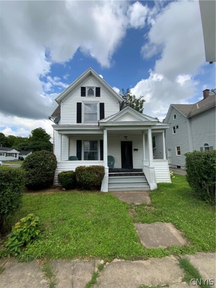 306 Palmer St, Frankfort, NY 13340