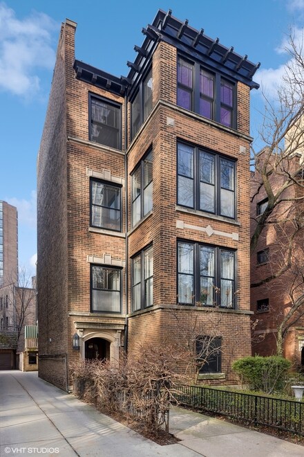 639 W Sheridan Rd Unit 1, Chicago, IL 60613