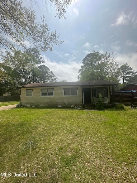 3712 Dale Ln, Moss Point, MS 39563