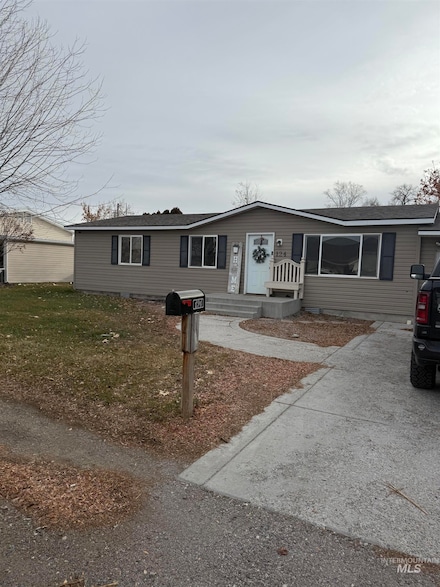 124 Pheasant Rd, Twin Falls, ID 83301