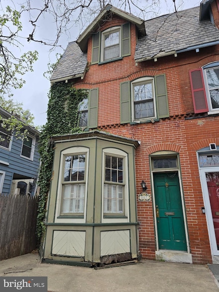 807 W 10th St, Wilmington, DE 19801