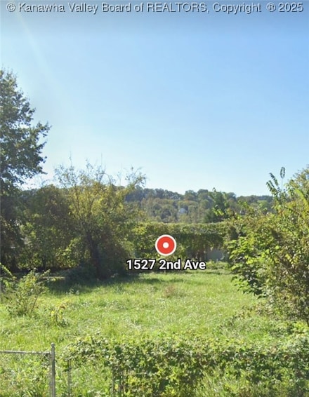 1527 2nd Ave, Charleston, WV 25312