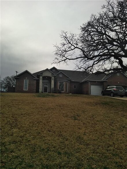 5142 Burr Oaks Rd, Oklahoma City, OK 73105