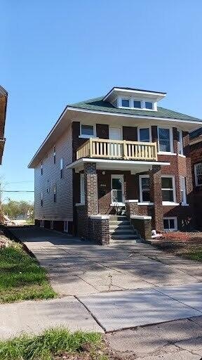 4555 Seebaldt St, Detroit, MI 48204