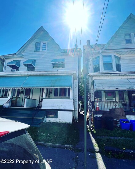 648 N James St, Hazleton, PA 18201