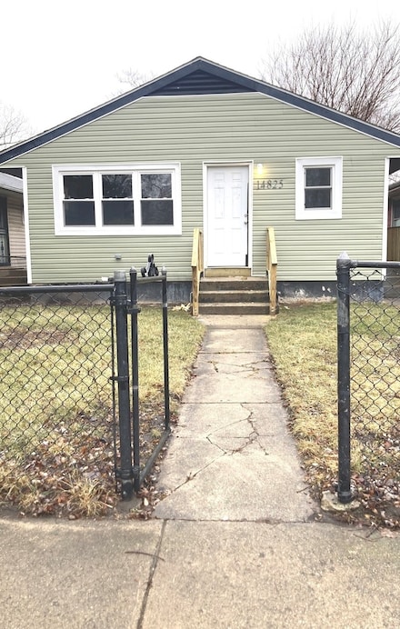 14825 Maplewood Ave, Harvey, IL 60426