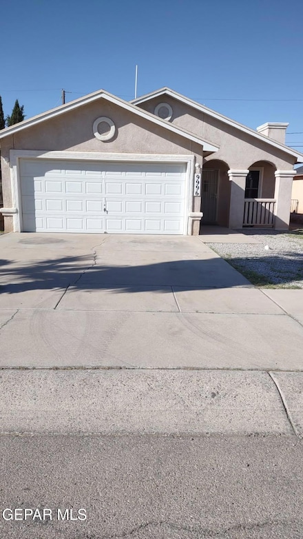 9996 Laurie jo Ln, El Paso, TX 79927