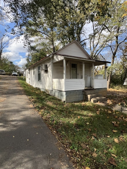 1202 Parker St, Columbia, TN 38401
