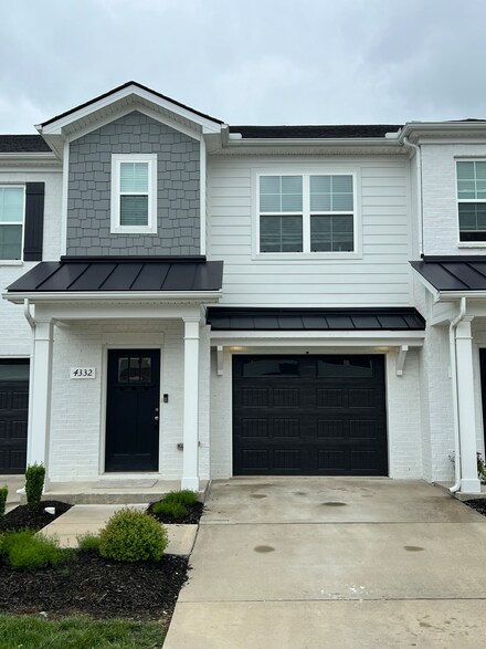 4332 Doral Dr, Murfreesboro, TN 37127
