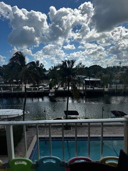 2350 NE 135th St Unit 307, North Miami, FL 33181