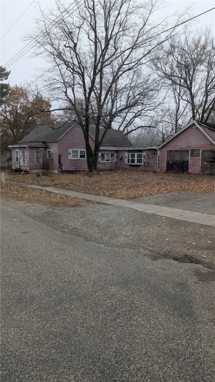 309 E Charleston Rd, Ashmore, IL 61912