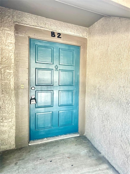 6344 Newtown Cir Unit B2, Tampa, FL 33615