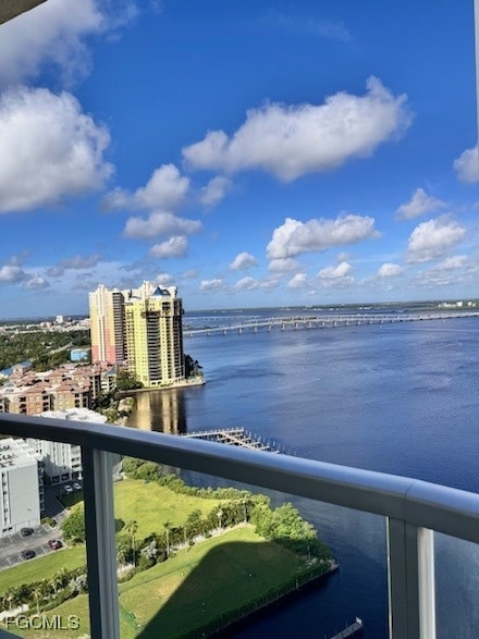 3000 Oasis Grand Blvd Unit 2307, Fort Myers, FL 33916