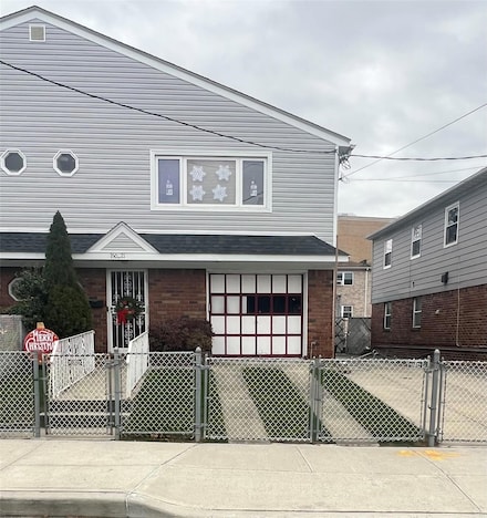 150-21 Tahoe St, Jamaica, NY 11417
