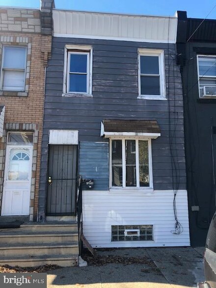 2038 Pratt St, Philadelphia, PA 19124