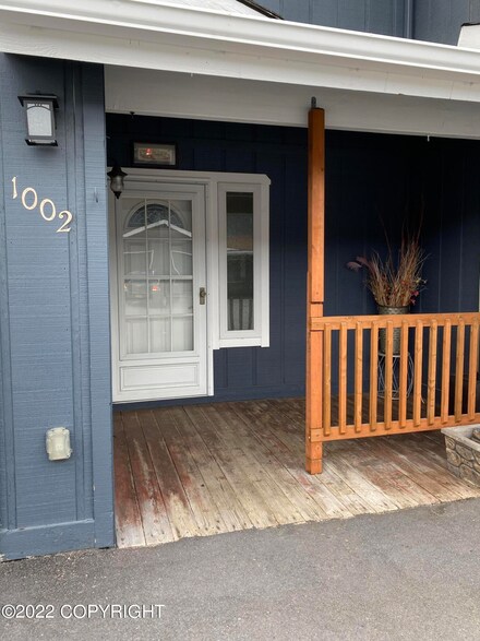 8050 Pioneer Dr Unit 1002, Anchorage, AK 99504
