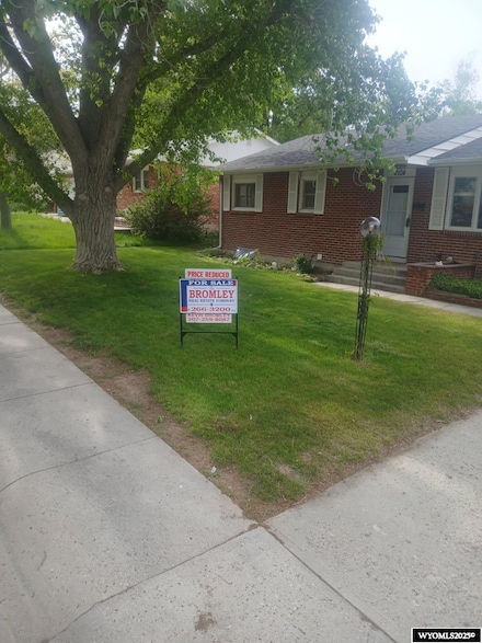 2401 Kingsboro Dr, Casper, WY 82604