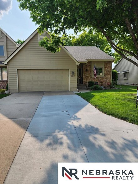 2814 Brentwood Blvd, Grand Island, NE 68801